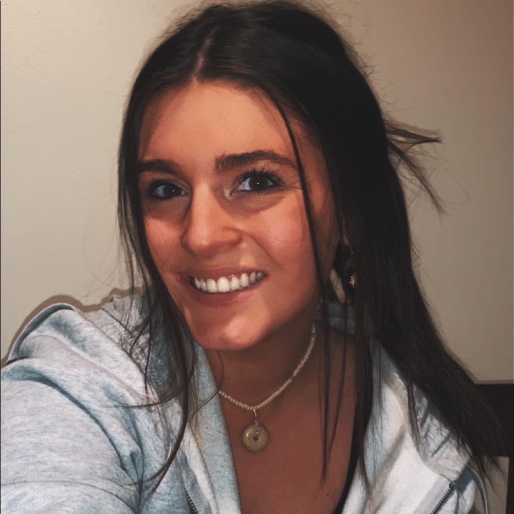 Meet your Posher, Caitlynn